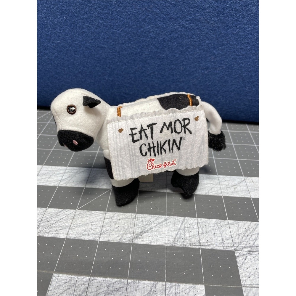 2‎ Chick-fil-A Plush Cow Doll Toy Eat Mor Chikin 4" Tall